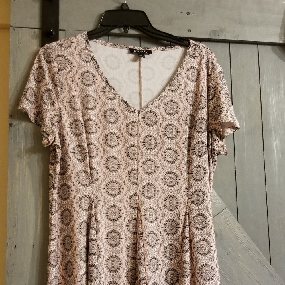 Pretty pale pink flowy top